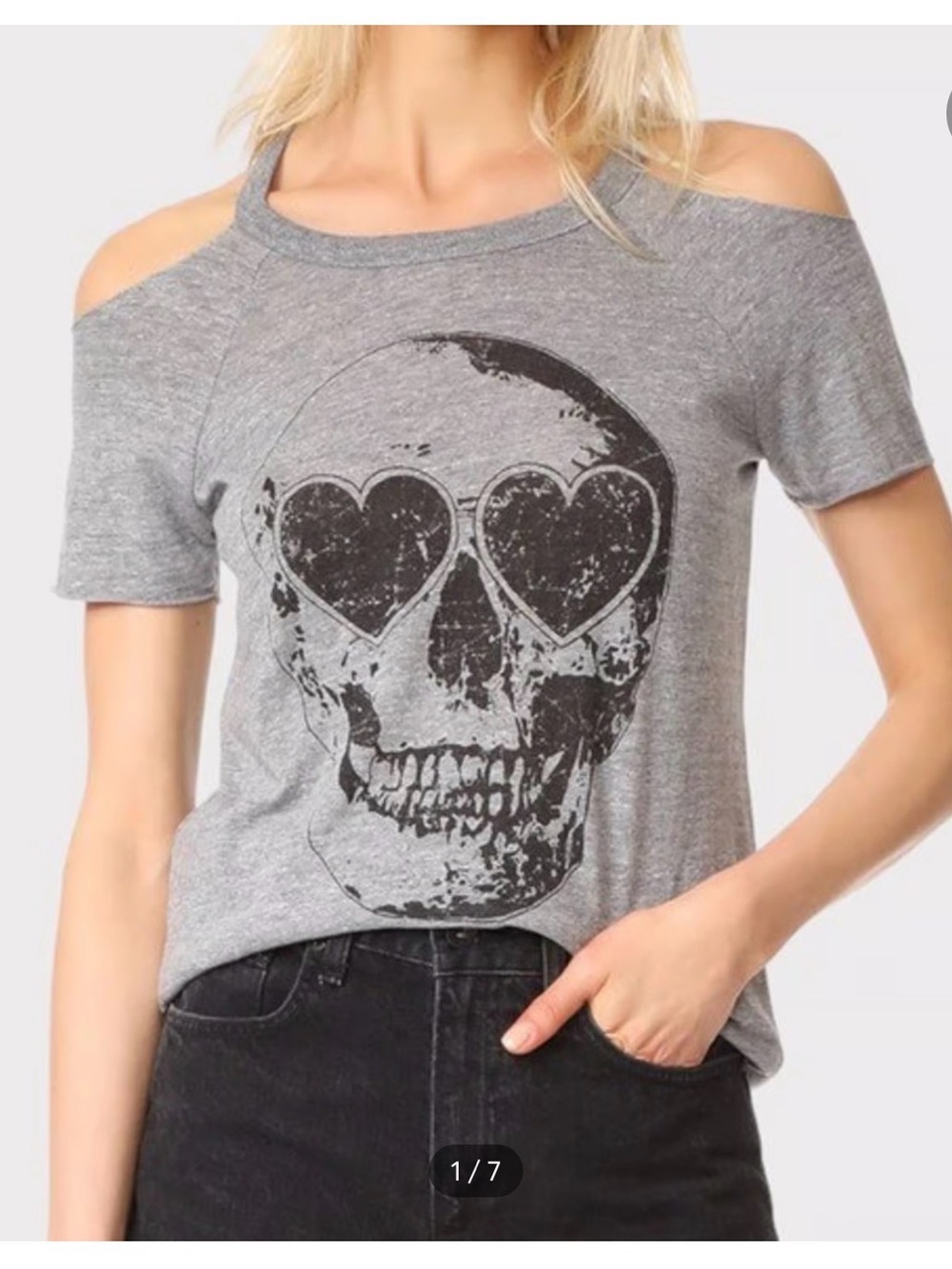 Chaser NWOT heart eyes skull Gray Tee with open shoulders, M